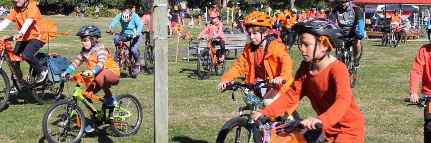 Orange Bike Ride - Dutch Club